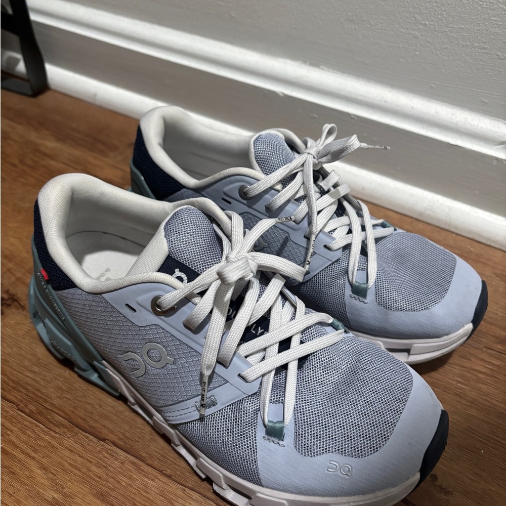 On Running women’s shoes